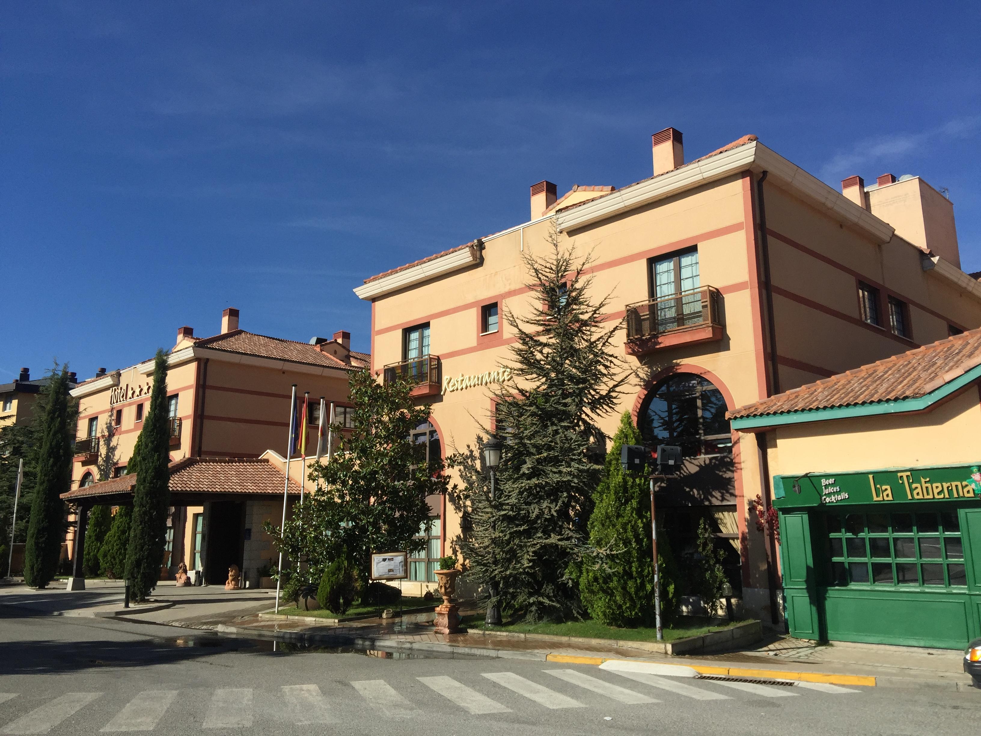 Отель Segovia Sierra De Guadarrama Лос-Анхелес-де-Сан-Рафаэль Экстерьер фото